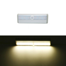 Load image into Gallery viewer, Battery Operated LED Closet Light Wireless Motion Sensor
