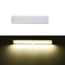 Load image into Gallery viewer, Battery Operated LED Closet Light Wireless Motion Sensor
