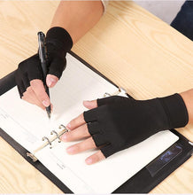 Load image into Gallery viewer, Premium Compression Arthritis Copper Hand Gloves
